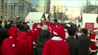 몰래산타로 변신한 박영선 중기부 장관…"소상공인 제품 병상 어린이들에게 깜짝"