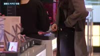 루이비통·샤넬, 작년 국내서 1조원 넘게 팔았다